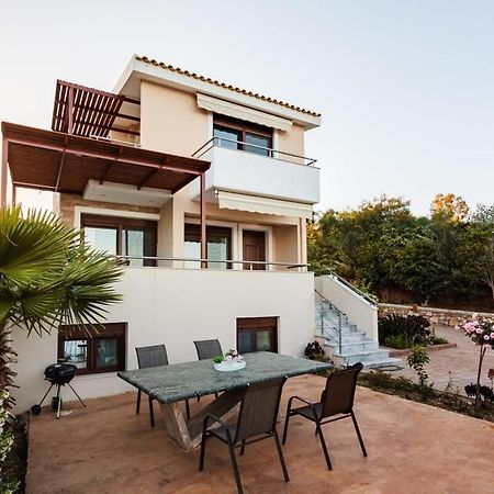Villa Armonia - Beachfront Majestic Retreat Petalídhion Zewnętrze zdjęcie